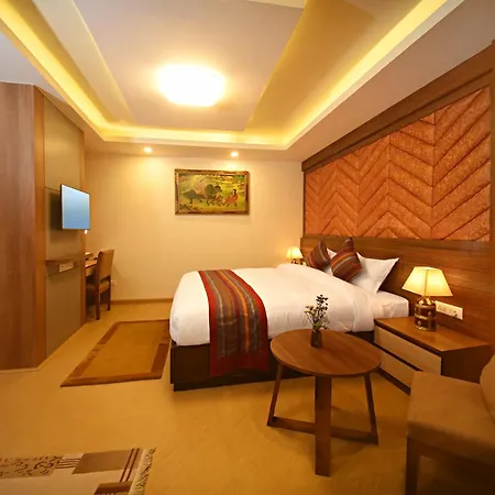 Hotel Sherpani